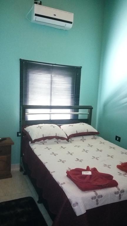 Appartamento Departamentos El Chileno Puerto Iguazú Esterno foto